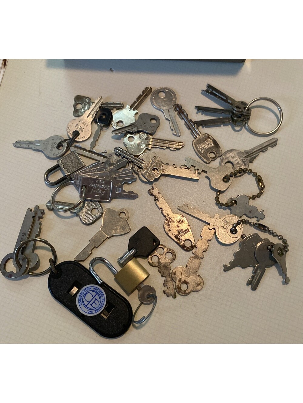 Mixed Lot Of 38 Odd Shaped Assorted Locks, Padlocks, Keys & Key Chains